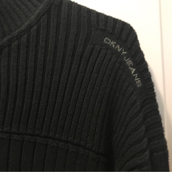 DKNY Sweater - Picture 3 of 3